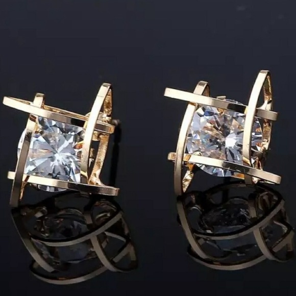 New Gold 3D Caged Diamond Stud Earrings - Picture 2 of 6
